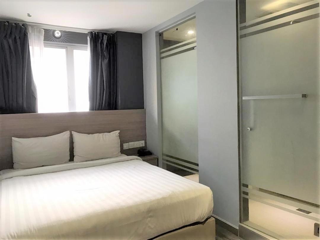 Hotel 99 Pusat Bandar Puchong Ngoại thất bức ảnh