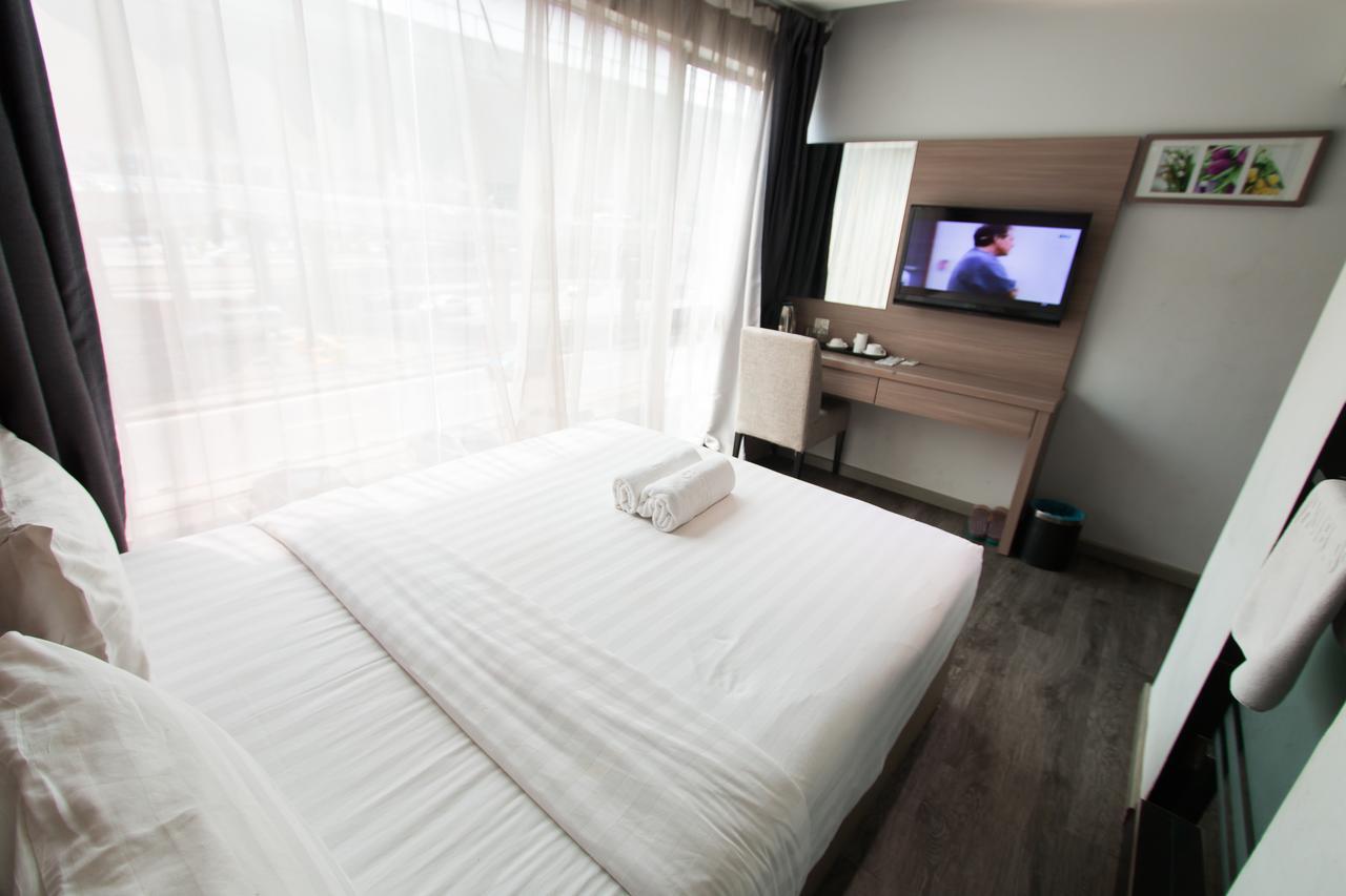 Hotel 99 Pusat Bandar Puchong Ngoại thất bức ảnh