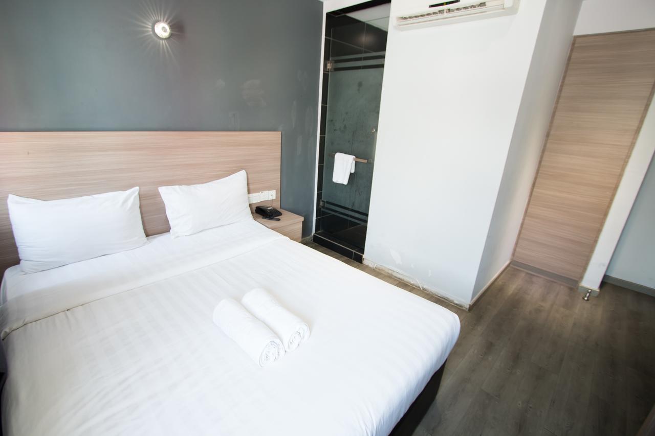 Hotel 99 Pusat Bandar Puchong Ngoại thất bức ảnh