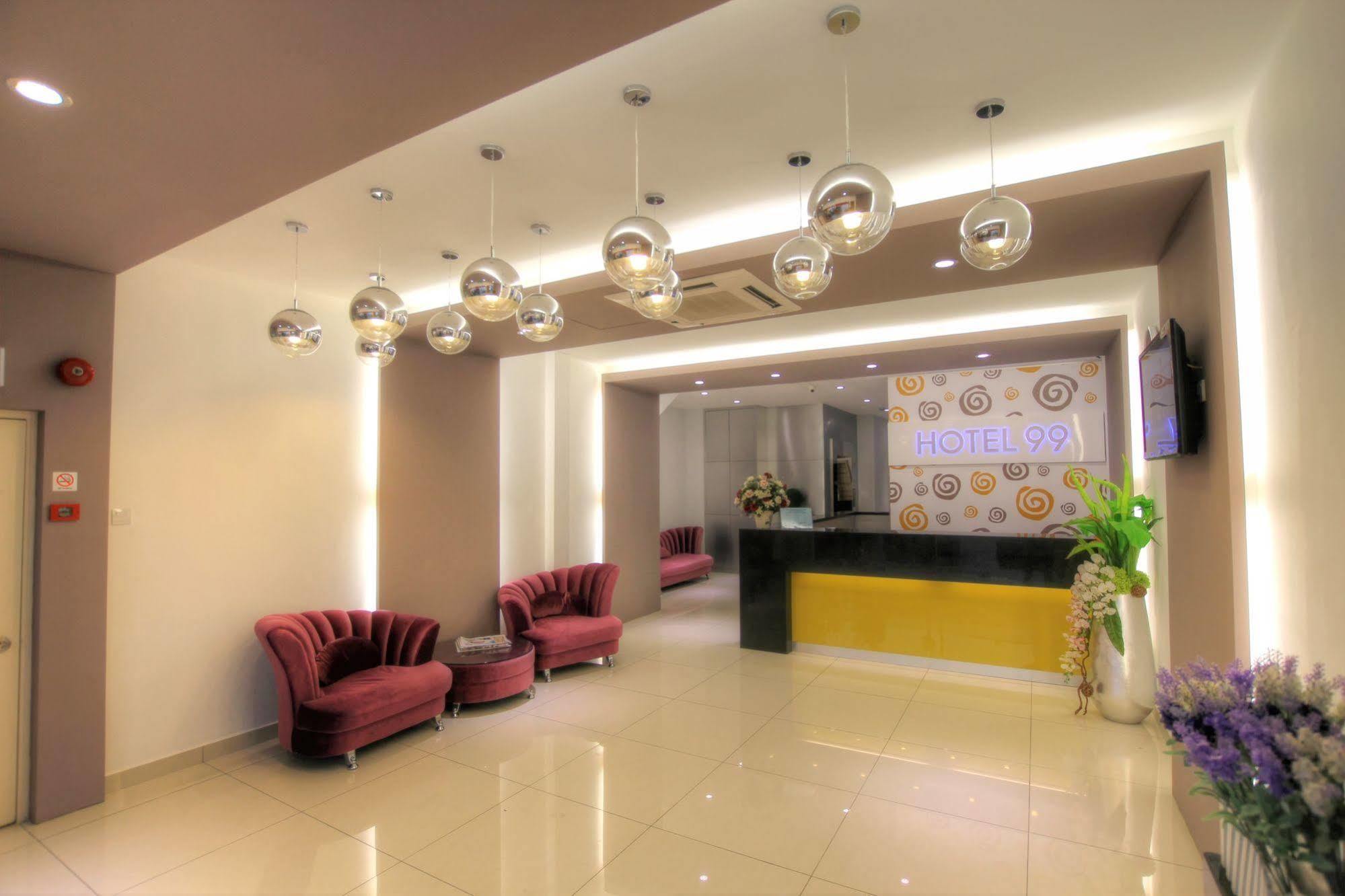 Hotel 99 Pusat Bandar Puchong Ngoại thất bức ảnh