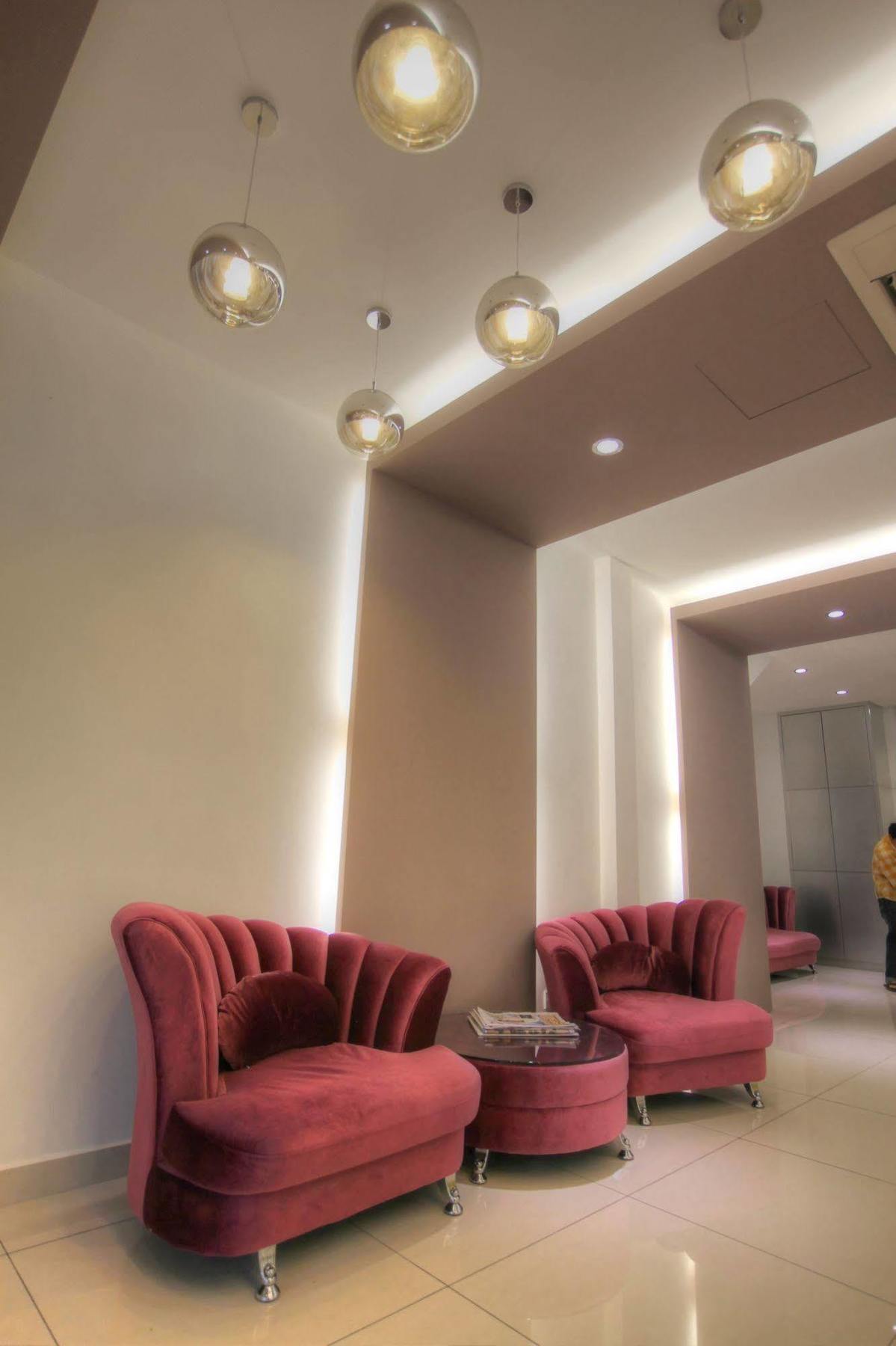 Hotel 99 Pusat Bandar Puchong Ngoại thất bức ảnh