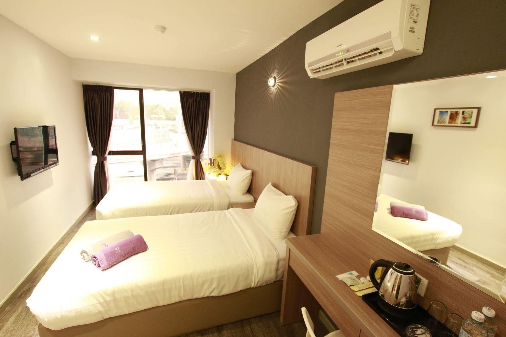 Hotel 99 Pusat Bandar Puchong Ngoại thất bức ảnh