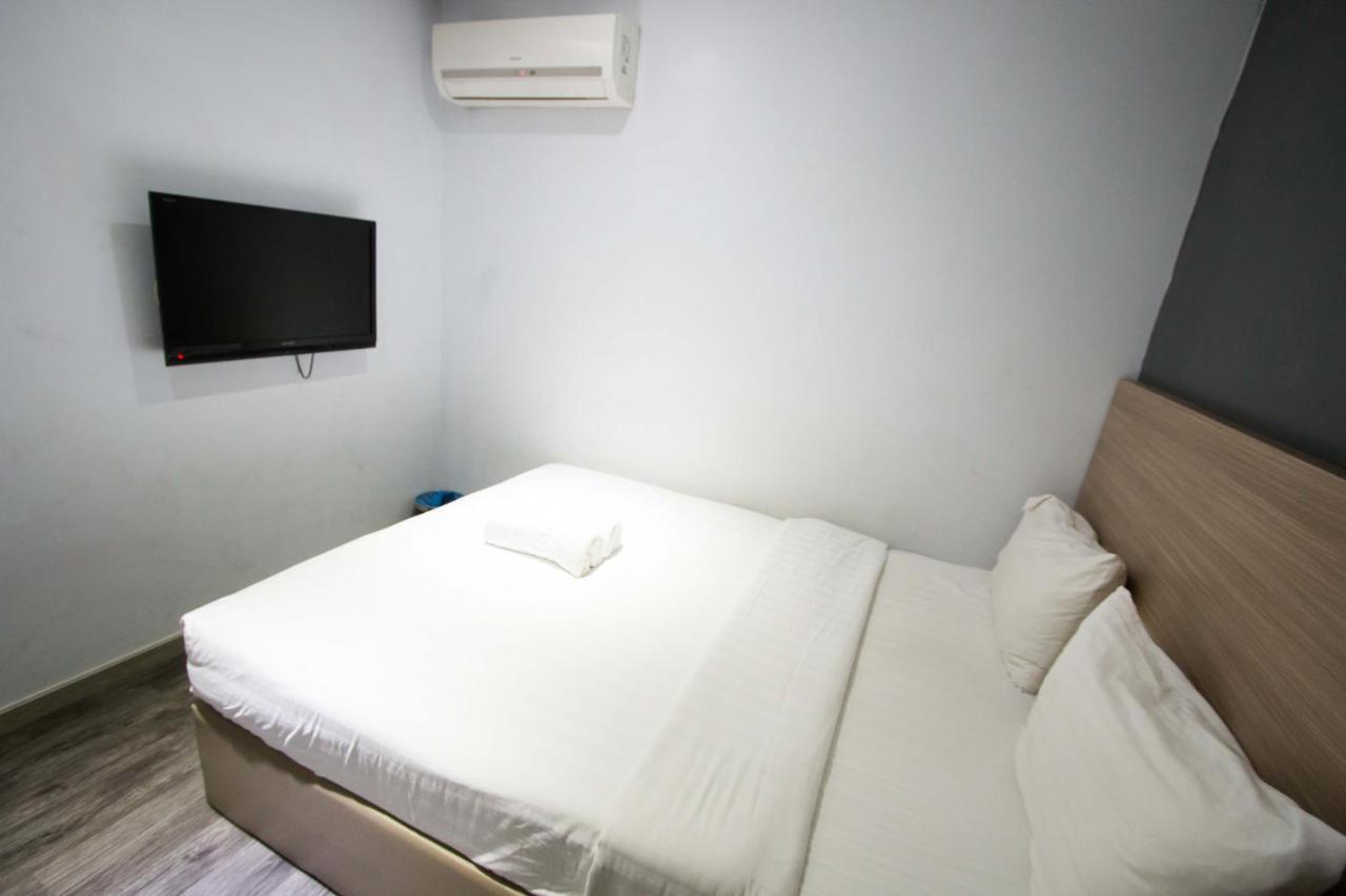 Hotel 99 Pusat Bandar Puchong Ngoại thất bức ảnh