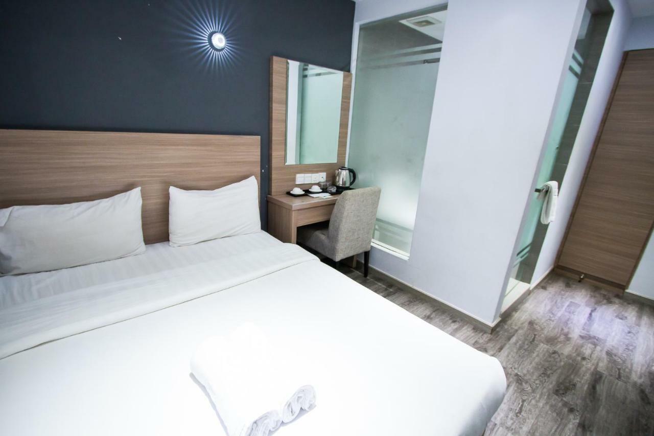Hotel 99 Pusat Bandar Puchong Ngoại thất bức ảnh