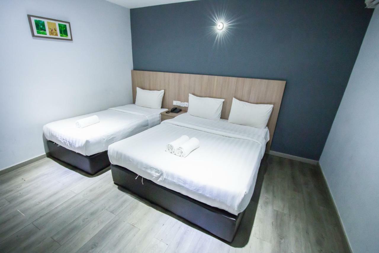 Hotel 99 Pusat Bandar Puchong Ngoại thất bức ảnh